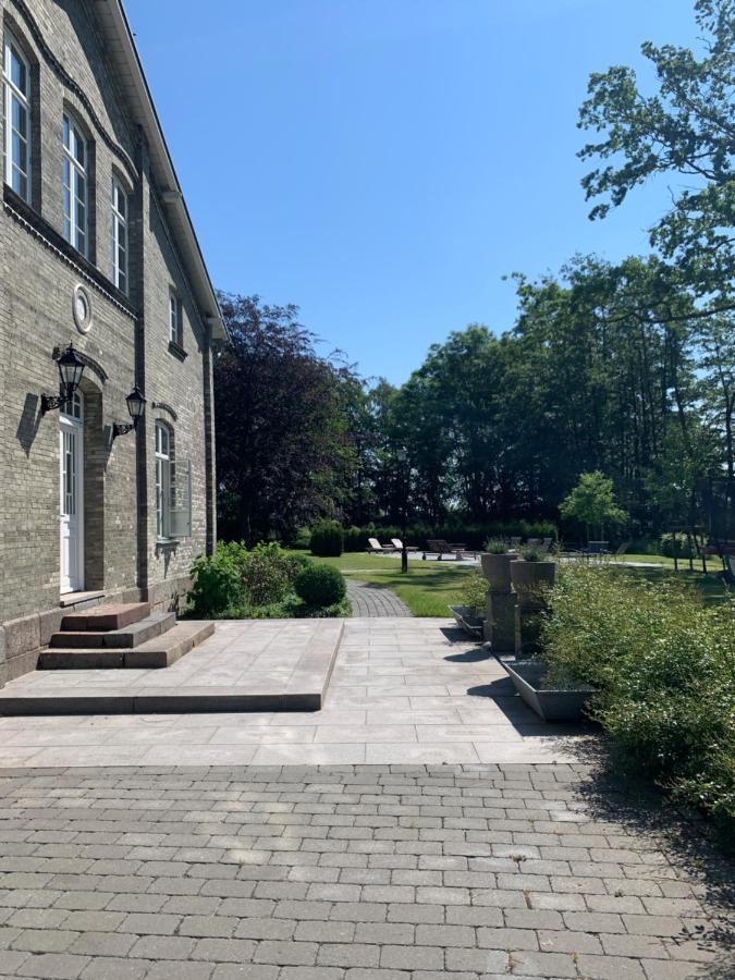 Herrenhaus Gut Neuruppersdorf Timmendorfer Strand Exterior photo