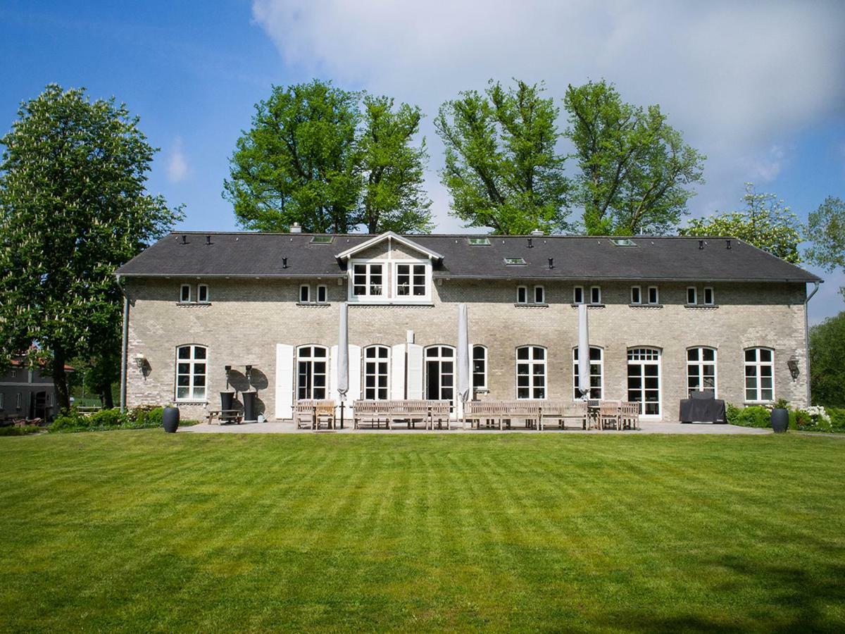 Herrenhaus Gut Neuruppersdorf Timmendorfer Strand Exterior photo