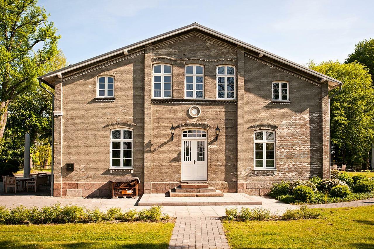 Herrenhaus Gut Neuruppersdorf Timmendorfer Strand Exterior photo