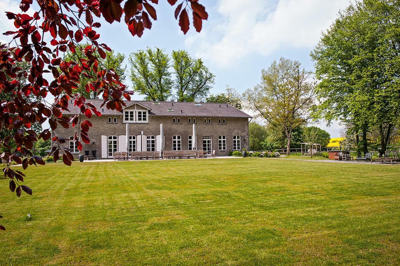 Herrenhaus Gut Neuruppersdorf Timmendorfer Strand Exterior photo